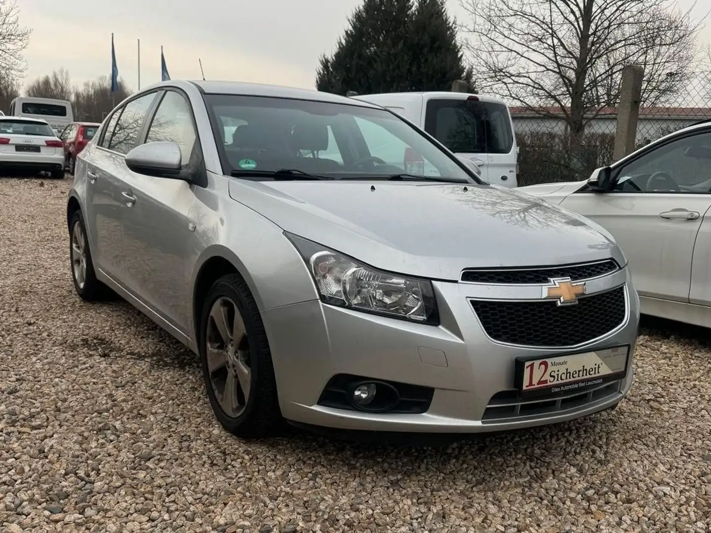 Chevrolet Cruze Hatchback LTZ*TÜV+Service Neu*Garantie* Stříbrná - 1