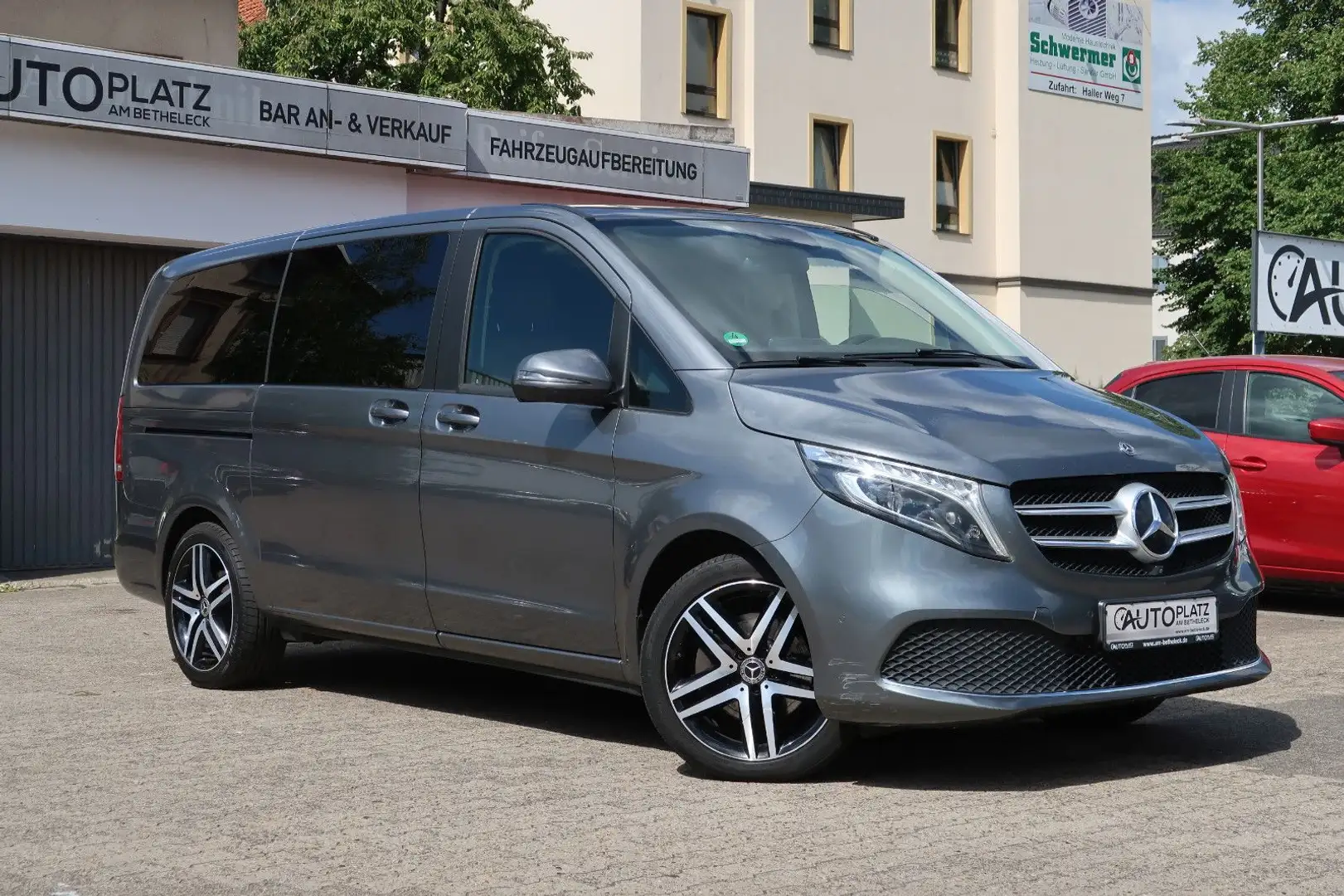 Mercedes-Benz V 250 d AVANTGARDE lang *LEDER *360°KAMERA *LED Grijs - 1