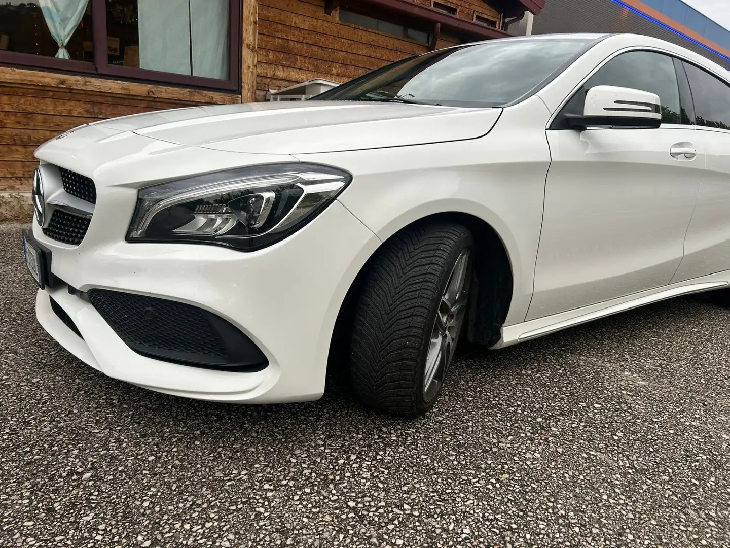 Mercedes-Benz 200 premium - 1