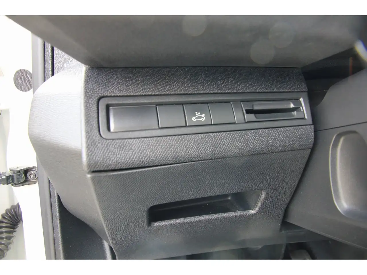 Peugeot 3008 Crossway 130 Aut. Navi SHZ e-Klappe LED RFK, миниатюра 14