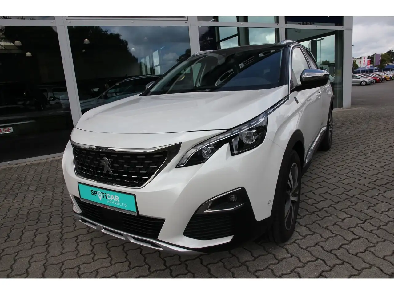 Peugeot 3008 Crossway 130 Aut. Navi SHZ e-Klappe LED RFK