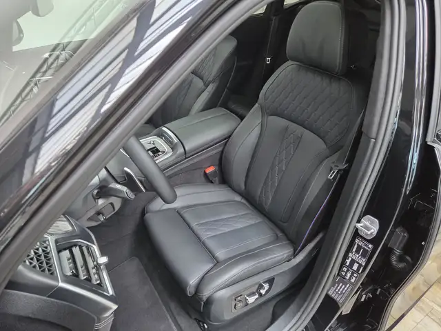 BMW X6 view 15