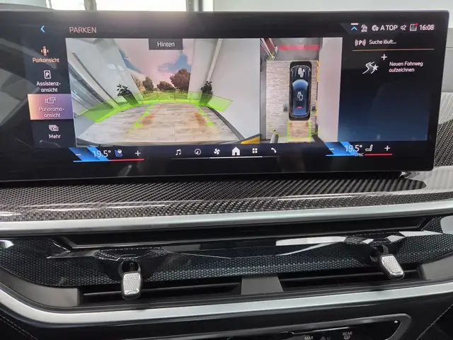 BMW X6 view 14
