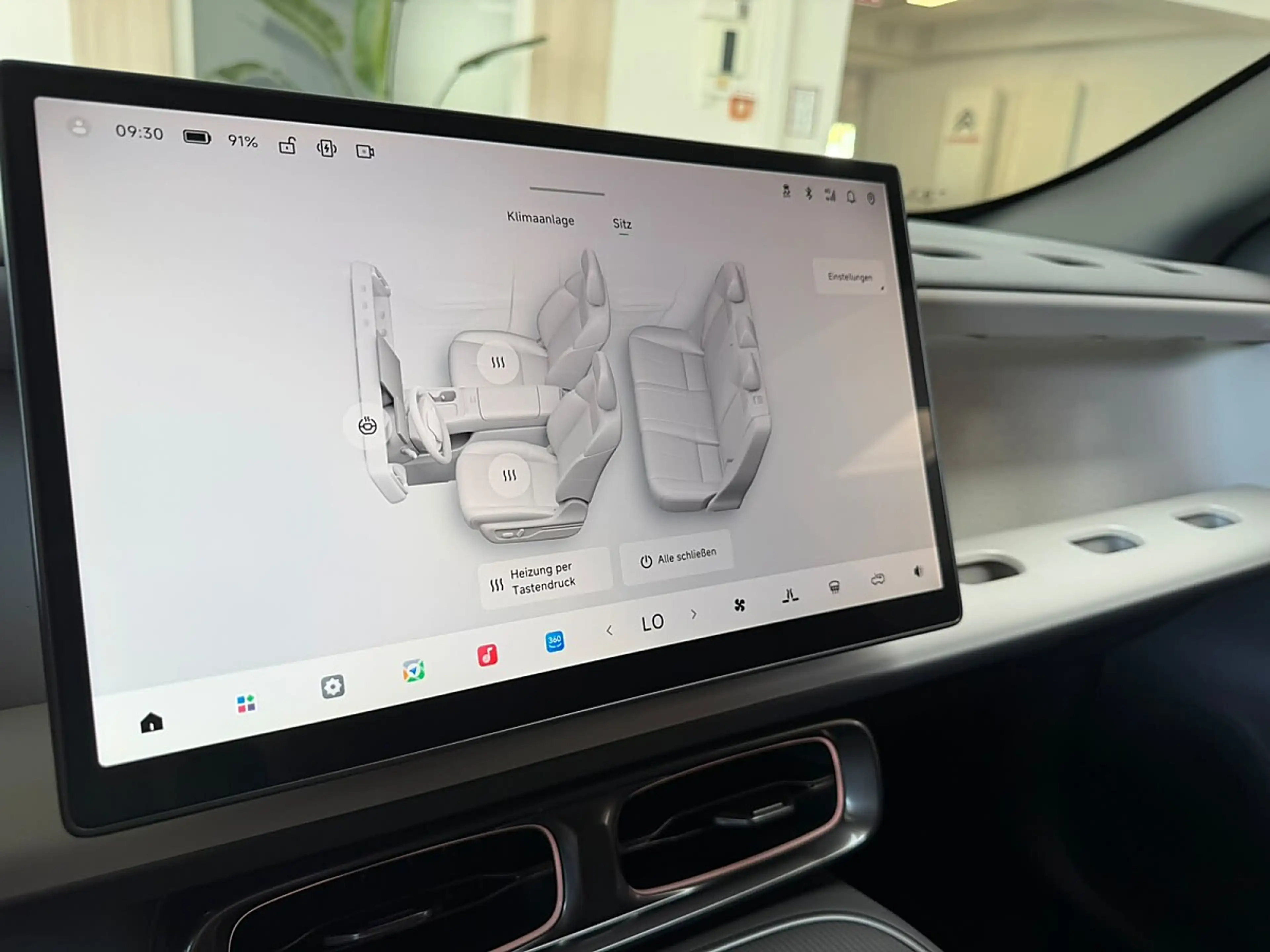 Leapmotor B05 67,1kWh Design Pro Max — photo 15