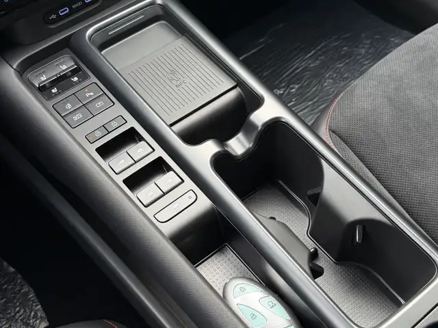 Hyundai Ioniq 6 view 15