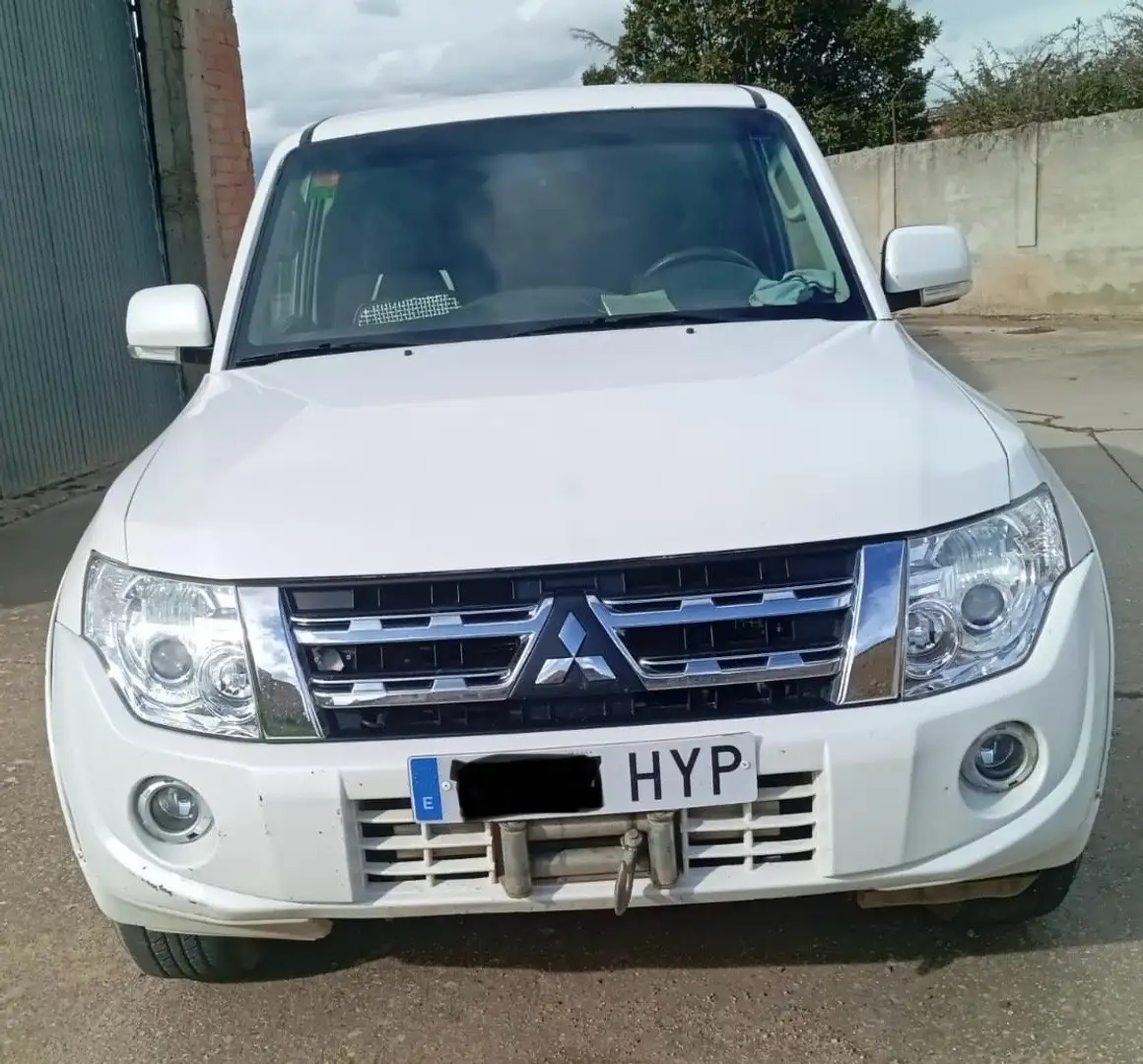 Mitsubishi Montero 3.2DI-D+Motion Bílá - 1