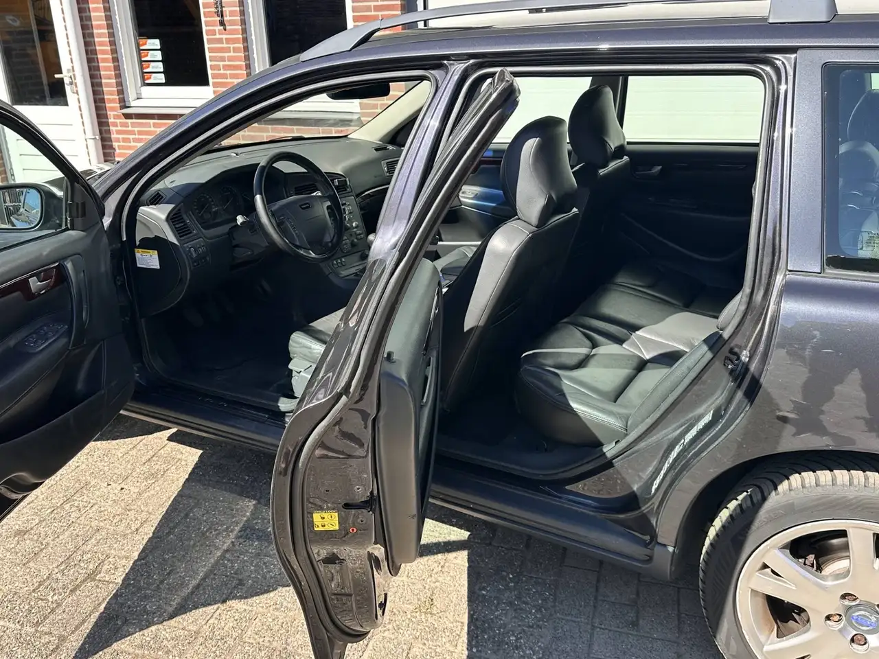 Volvo V70 2.4 T Comfort Line, foto 9