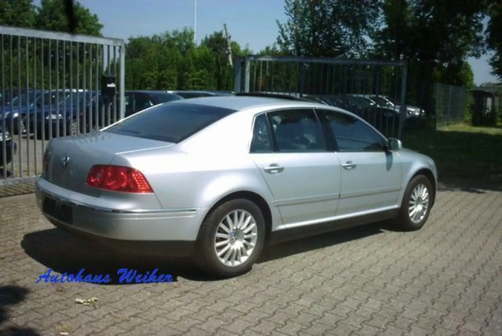 Volkswagen Phaeton 3.2 V6 Voll / nur 170000KM 8320.- Netto 2.Hd Ezüst - 2