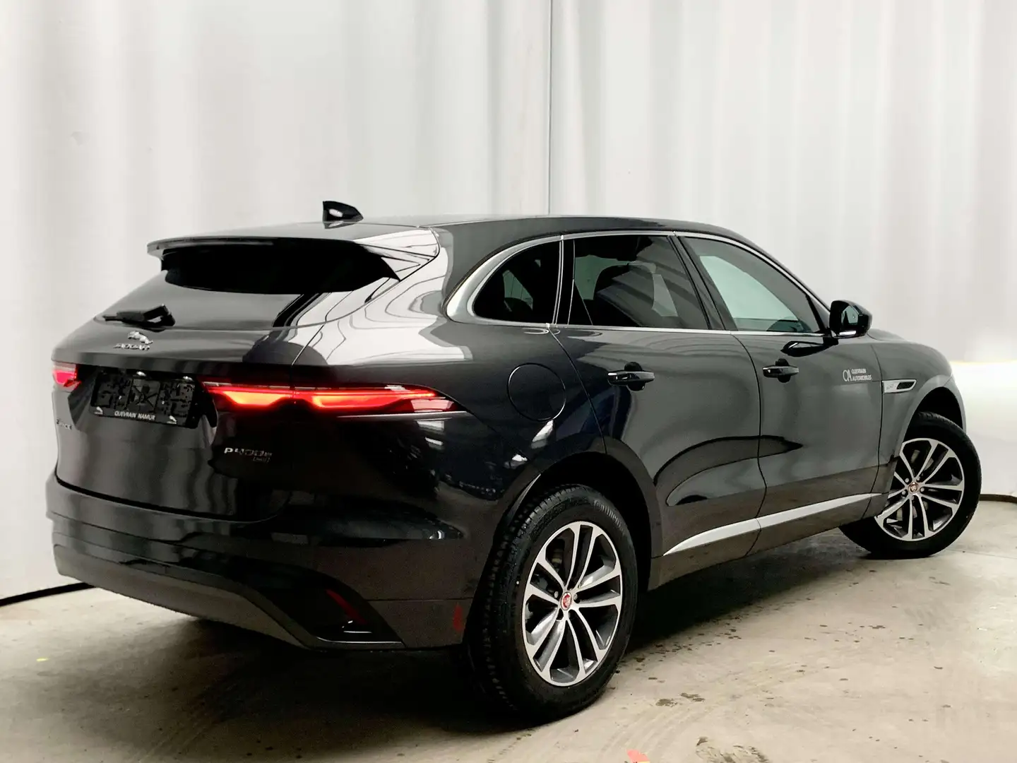 Jaguar F-Pace P400 R-Dynamic S Gris - 2