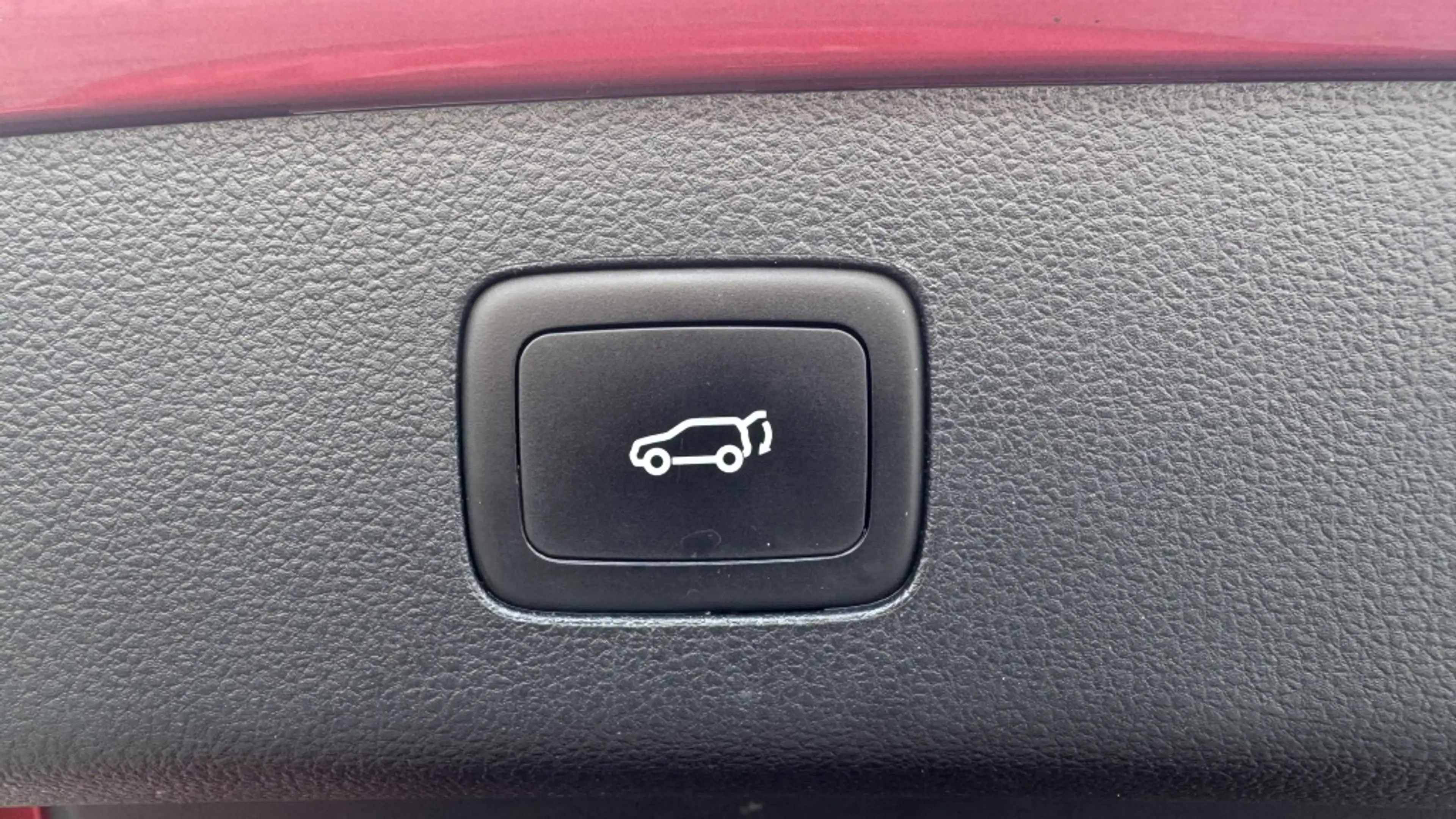 MG EHS 1.5 TGDI Luxury — photo 15