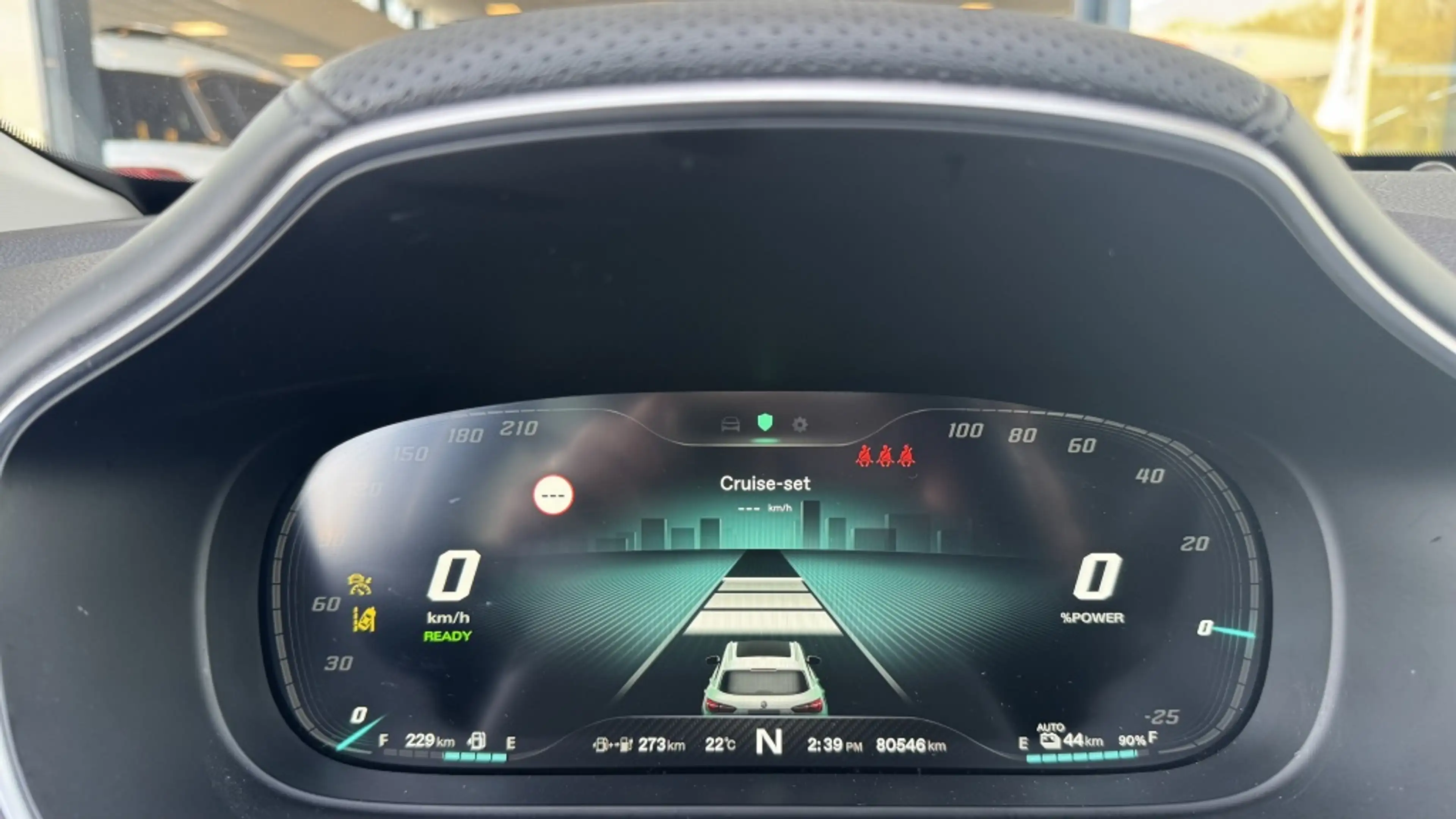 MG EHS 1.5 TGDI Luxury — photo 21