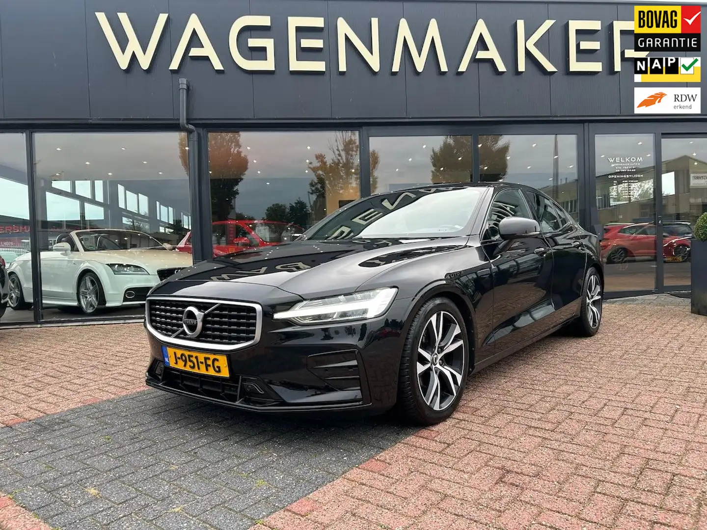 Volvo S60 2.0 T4 R-Design AUT|Clima|Cruise|NAVI|Cam|Stoelvw Noir - 1