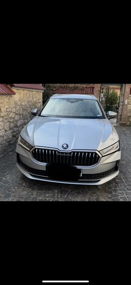 Skoda Superb Combi 1.5 TSI DSG Style — photo 1 of 1