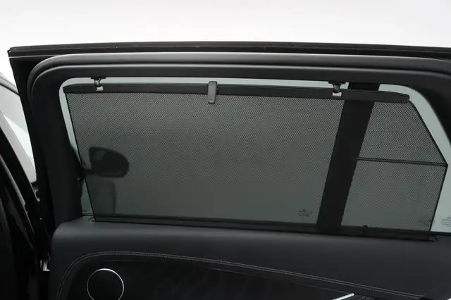 Mercedes-Benz 300 view 11