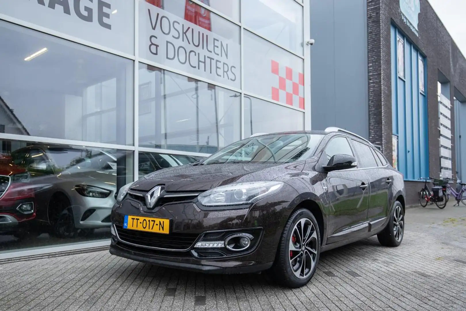 Renault Megane Estate 1.2 TCe Bose Automaat Braun - 1