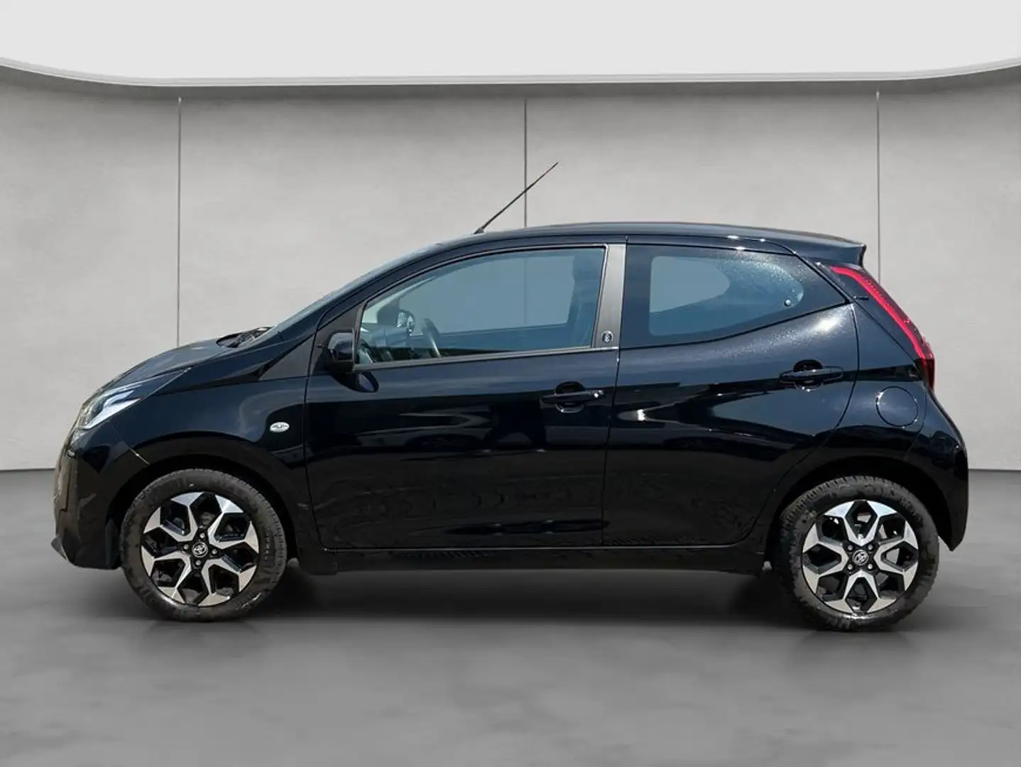 Toyota Aygo X x-play Team Deutschland Noir - 2