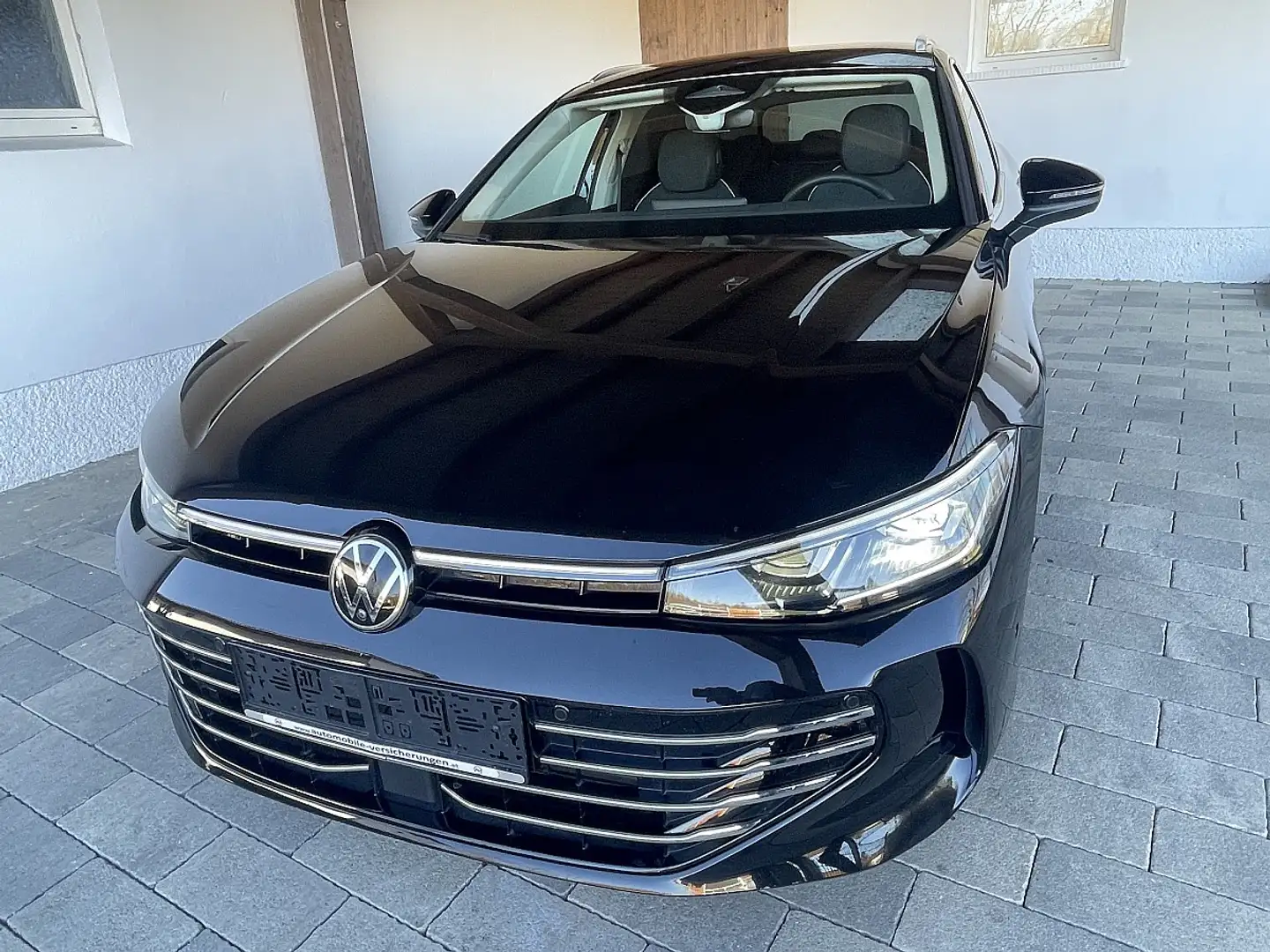 Volkswagen Passat Variant 2.0 TDI SCR Elegance DSG-IQ LEDMATRIX-AHV-ACC-T... Schwarz - 2