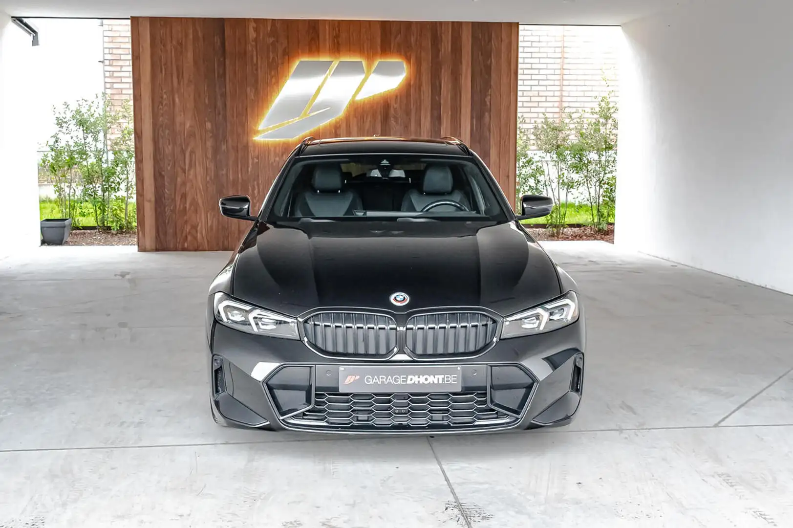 BMW 320 iA touring M sportpack pro, LCI, Panodak, Head-up Noir - 2