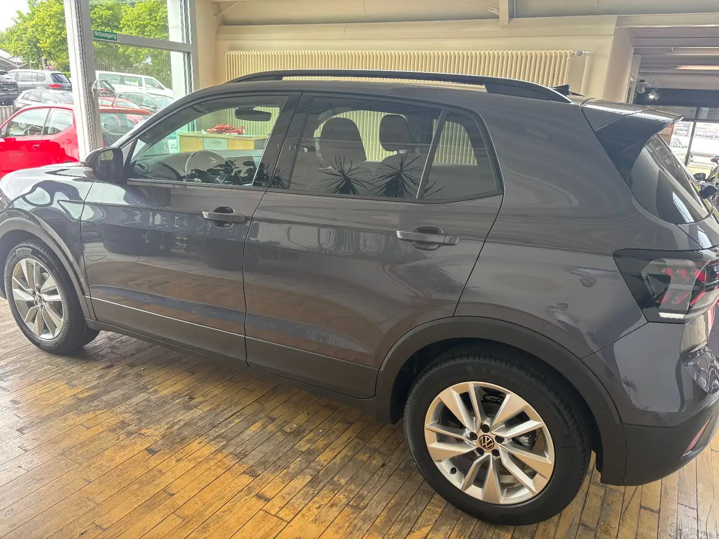 Volkswagen T-Cross 1.0 TSI OPF 85 kW DSG Life "Kamera+ACC" Zwart - 2
