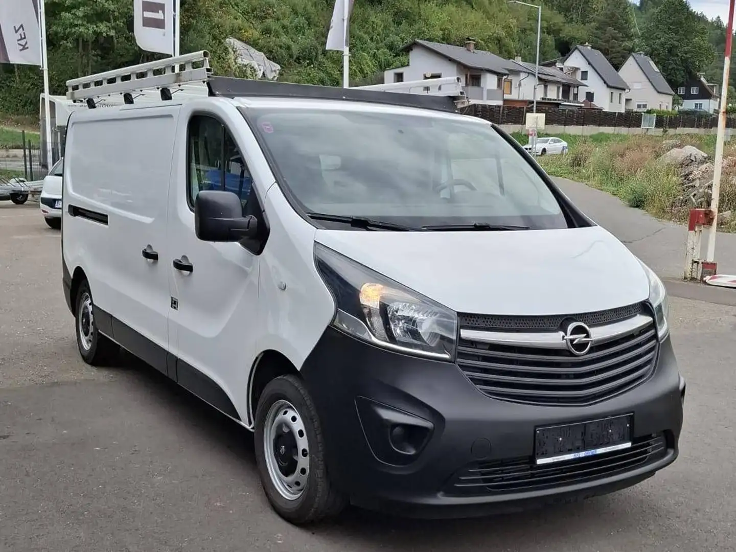 Opel Vivaro L2H1 Weiß - 2
