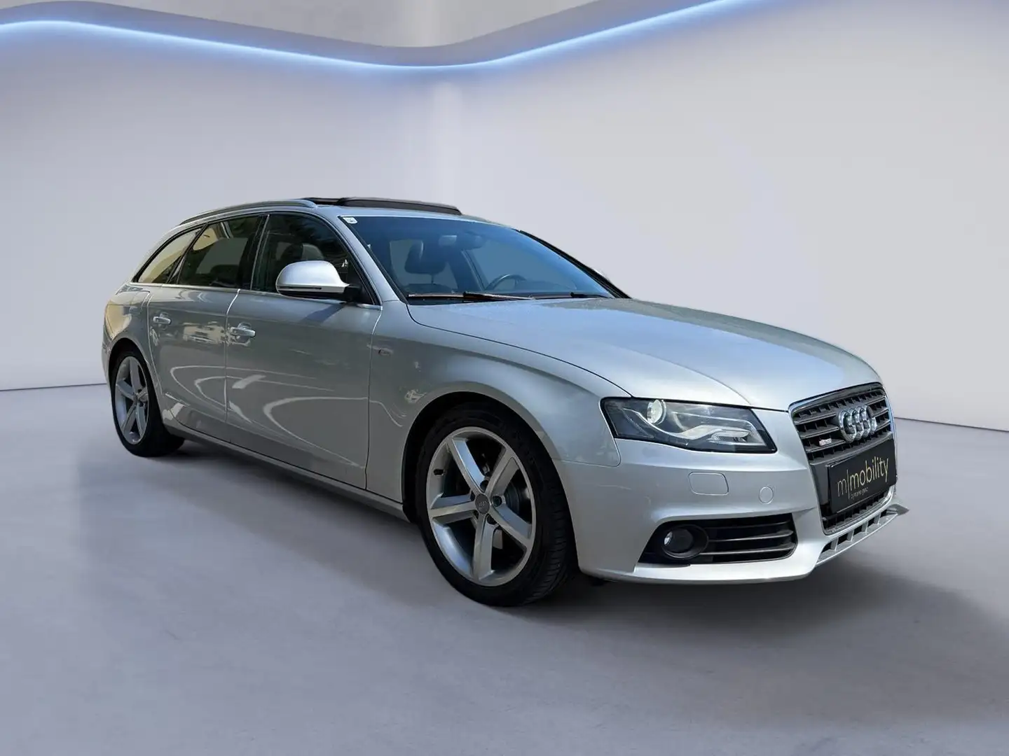 Audi A4 1.8 TFSI 3 x S line Silber - 1