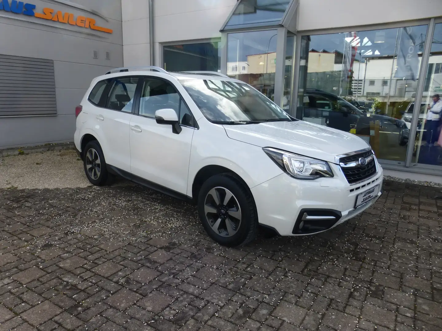 Subaru Forester 2.0i Exclusive Lineartronic Blanc - 2