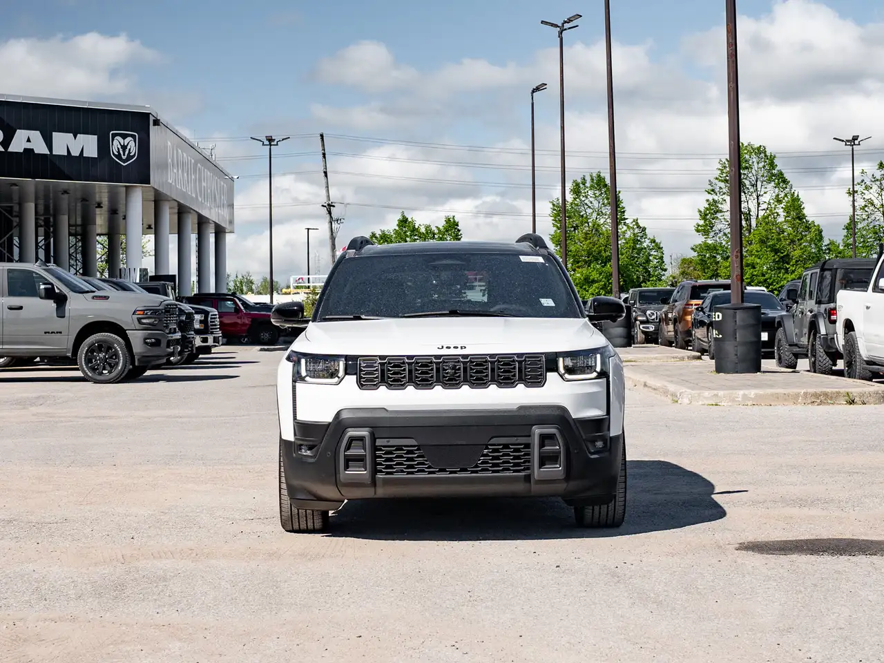 Jeep Cherokee снимка Jeep Cherokee