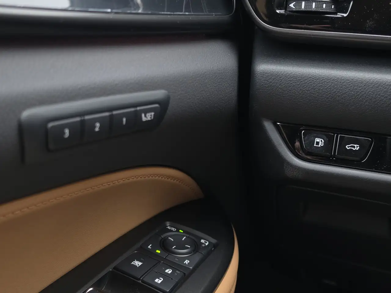 Lexus NX fotografie Lexus NX