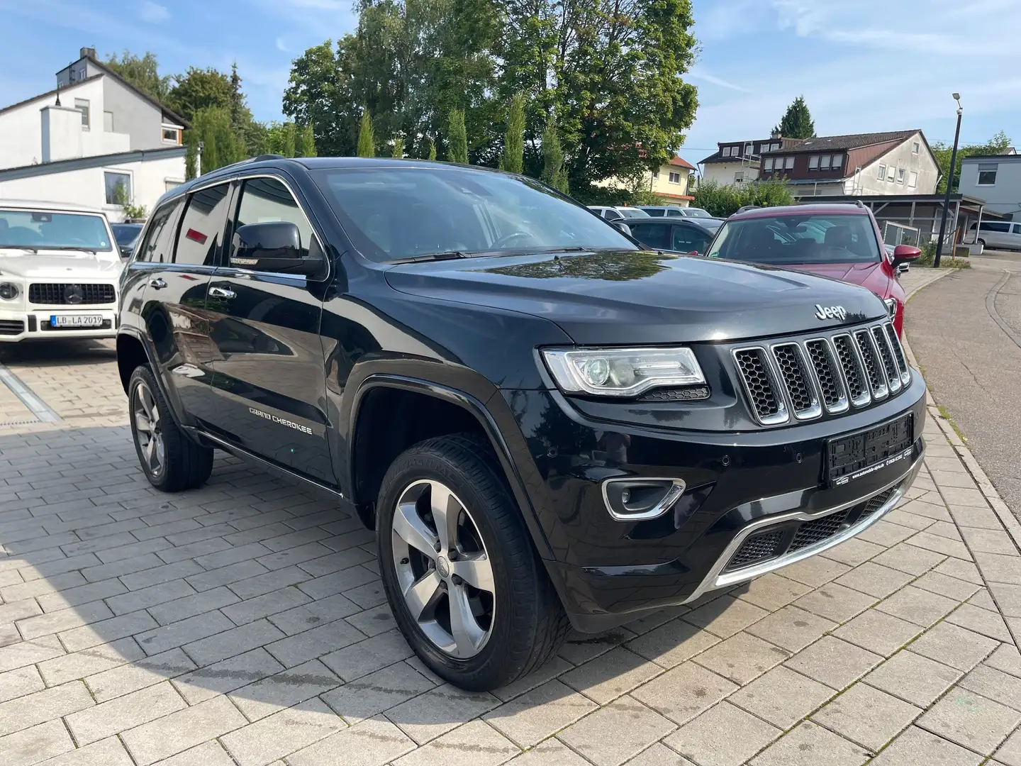 Jeep Grand Cherokee 3.0 CRD Overland Schwarz - 1