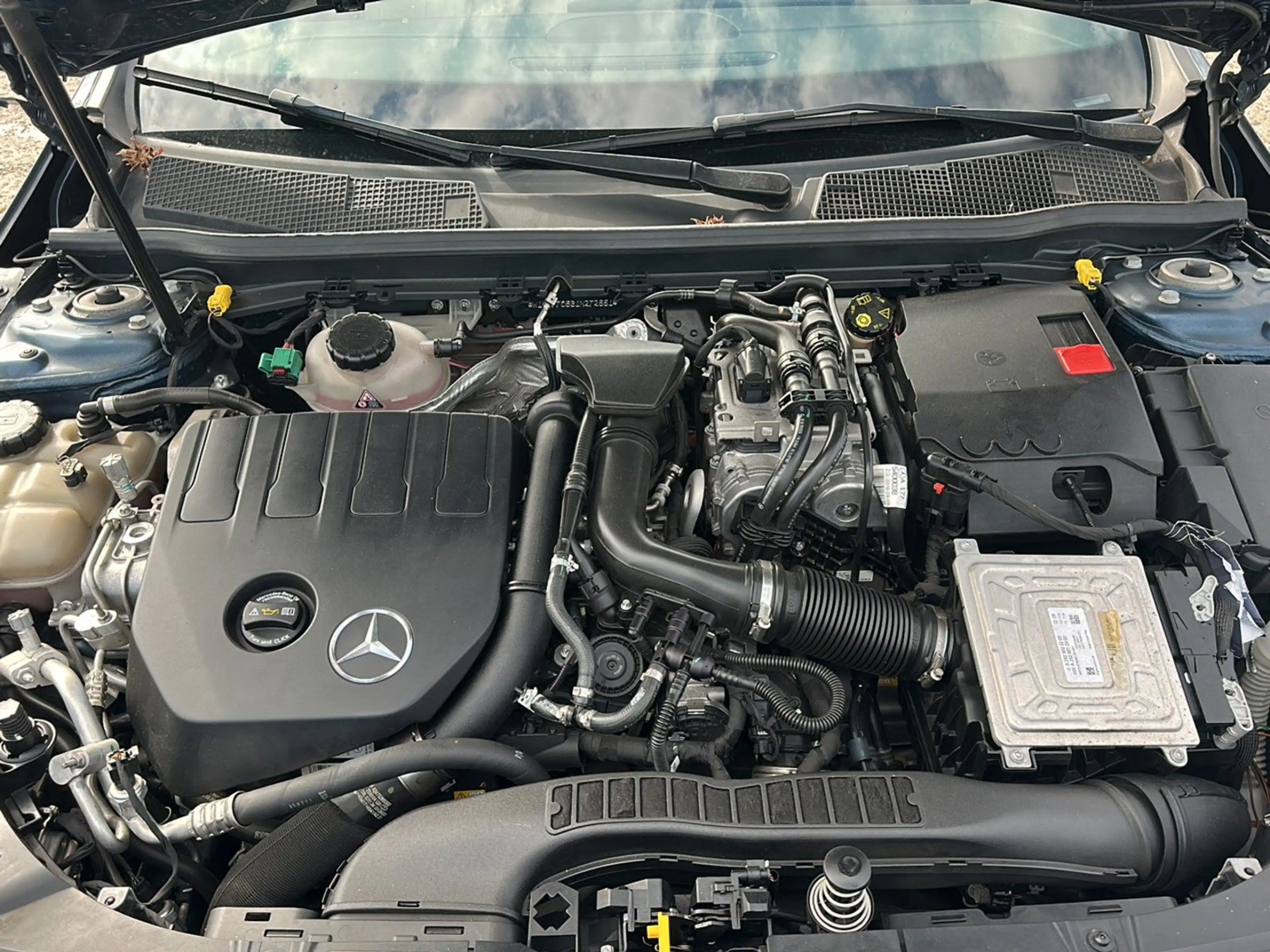 Mercedes-Benz A 250 e Progressive | Pano | LED | Keyless | DAB — photo 15