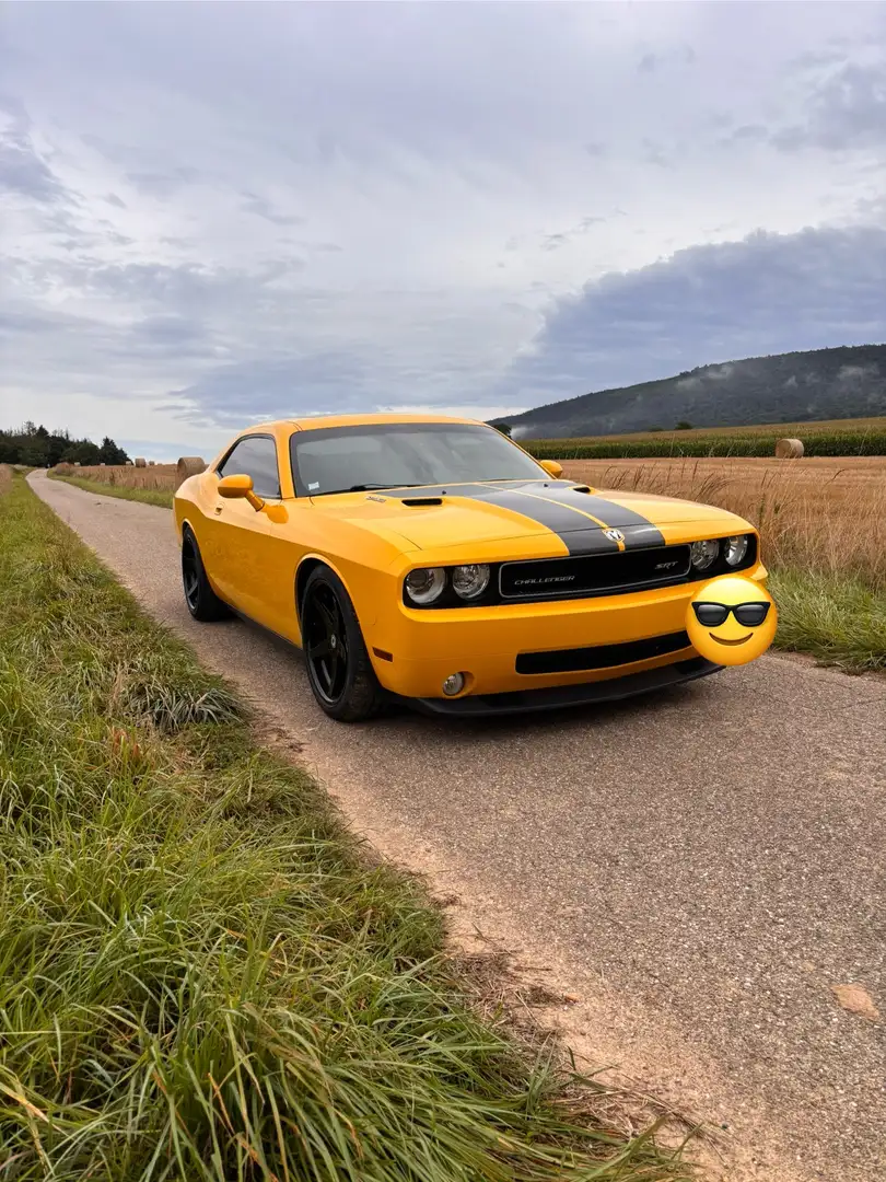Dodge Challenger srt8 Jaune - 2