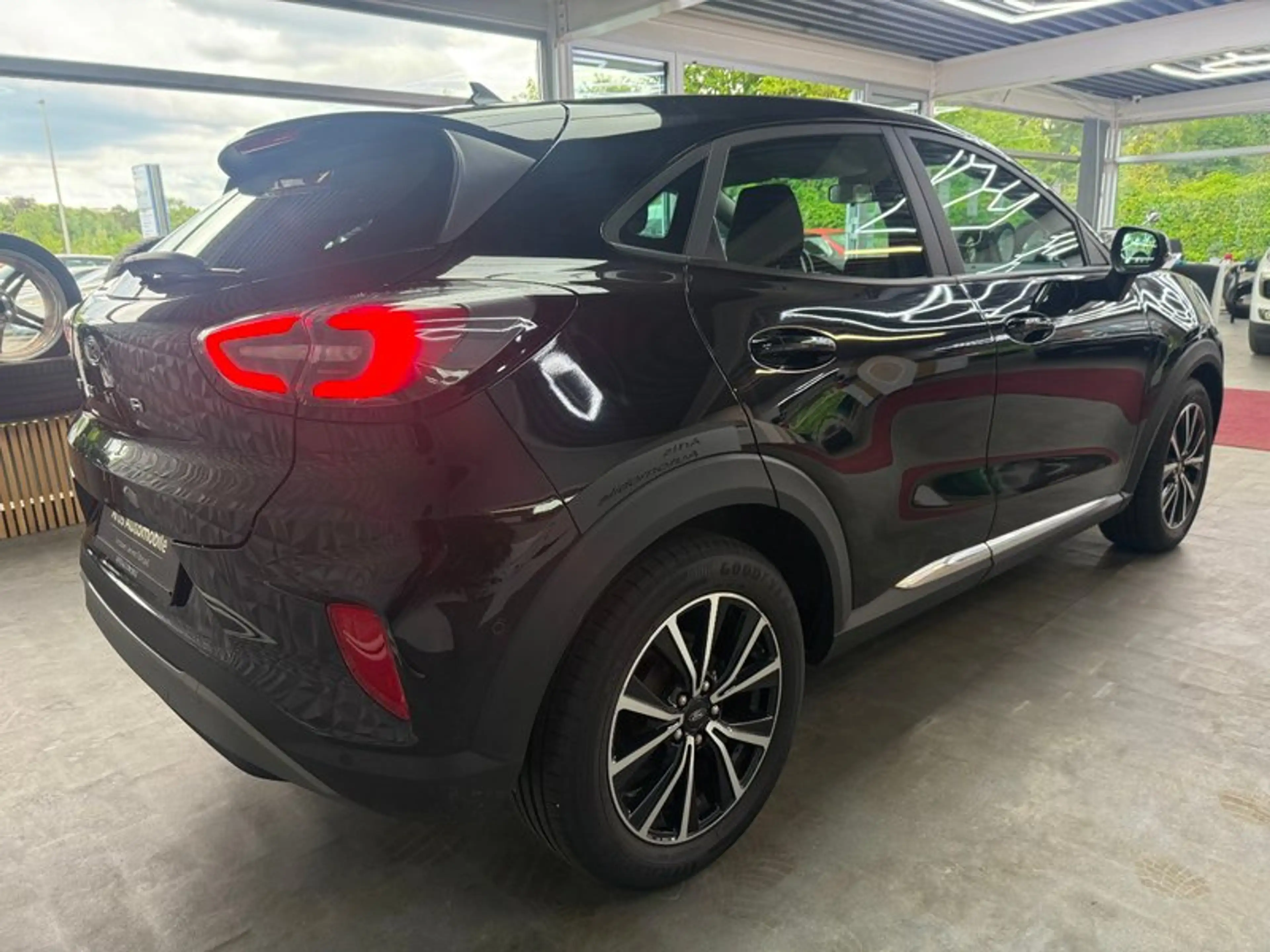Ford Puma Titanium NAVI*SITZHEIZUNG*KAMERA*PDC — photo 4