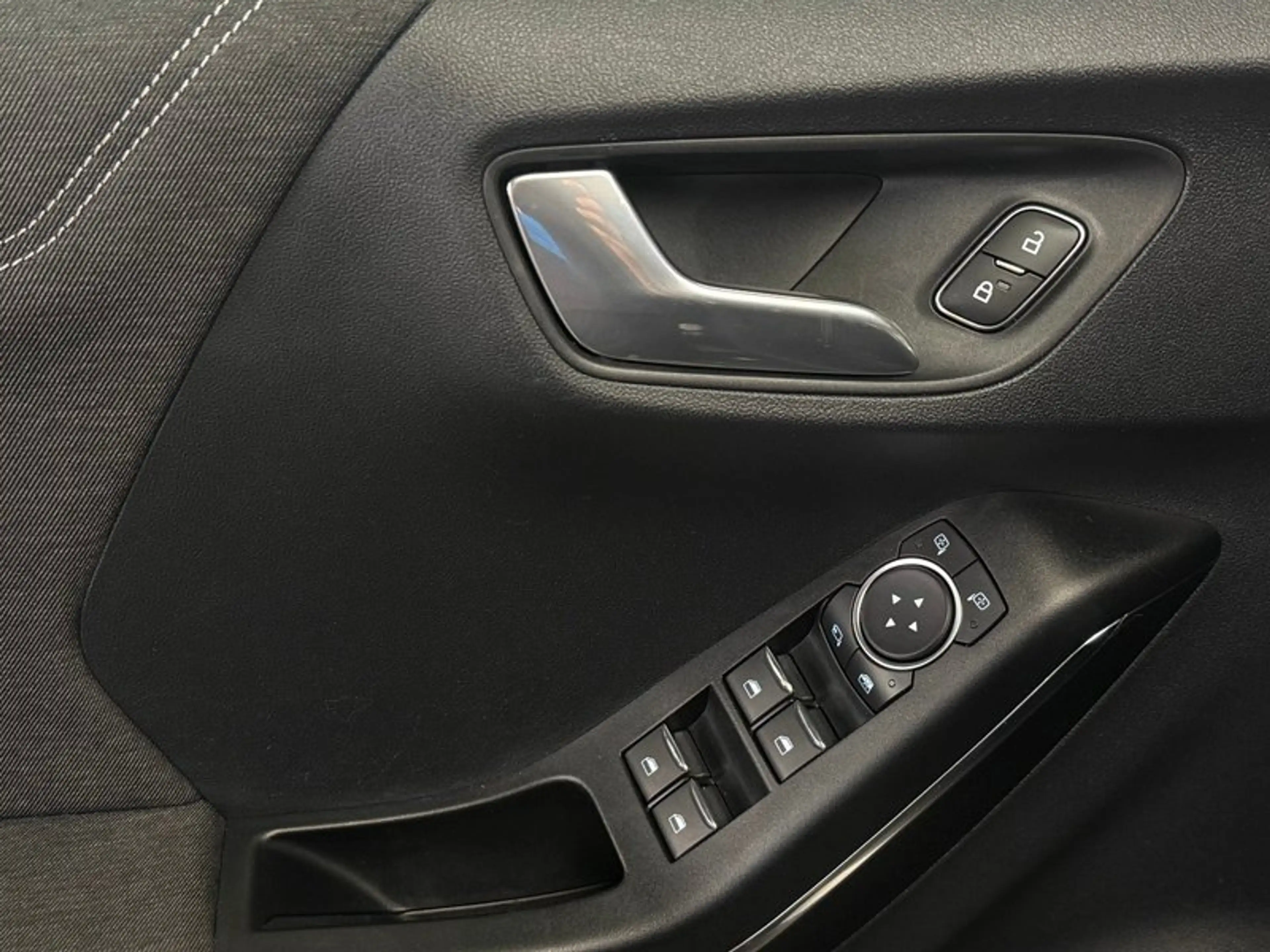 Ford Puma Titanium NAVI*SITZHEIZUNG*KAMERA*PDC — photo 7