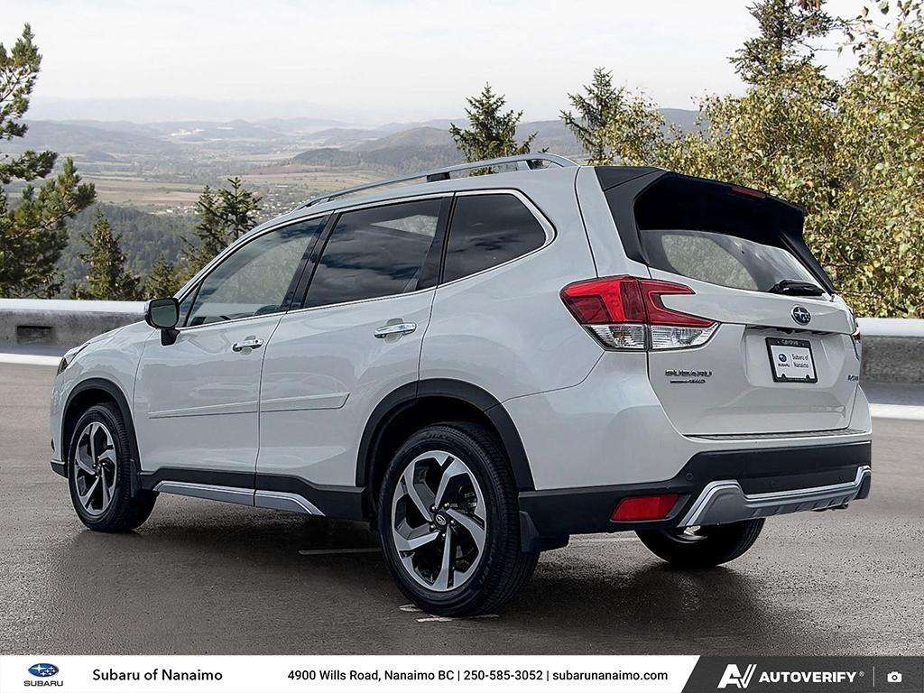 2024 Subaru Forester Premier 2.5L CVT — снимка 1