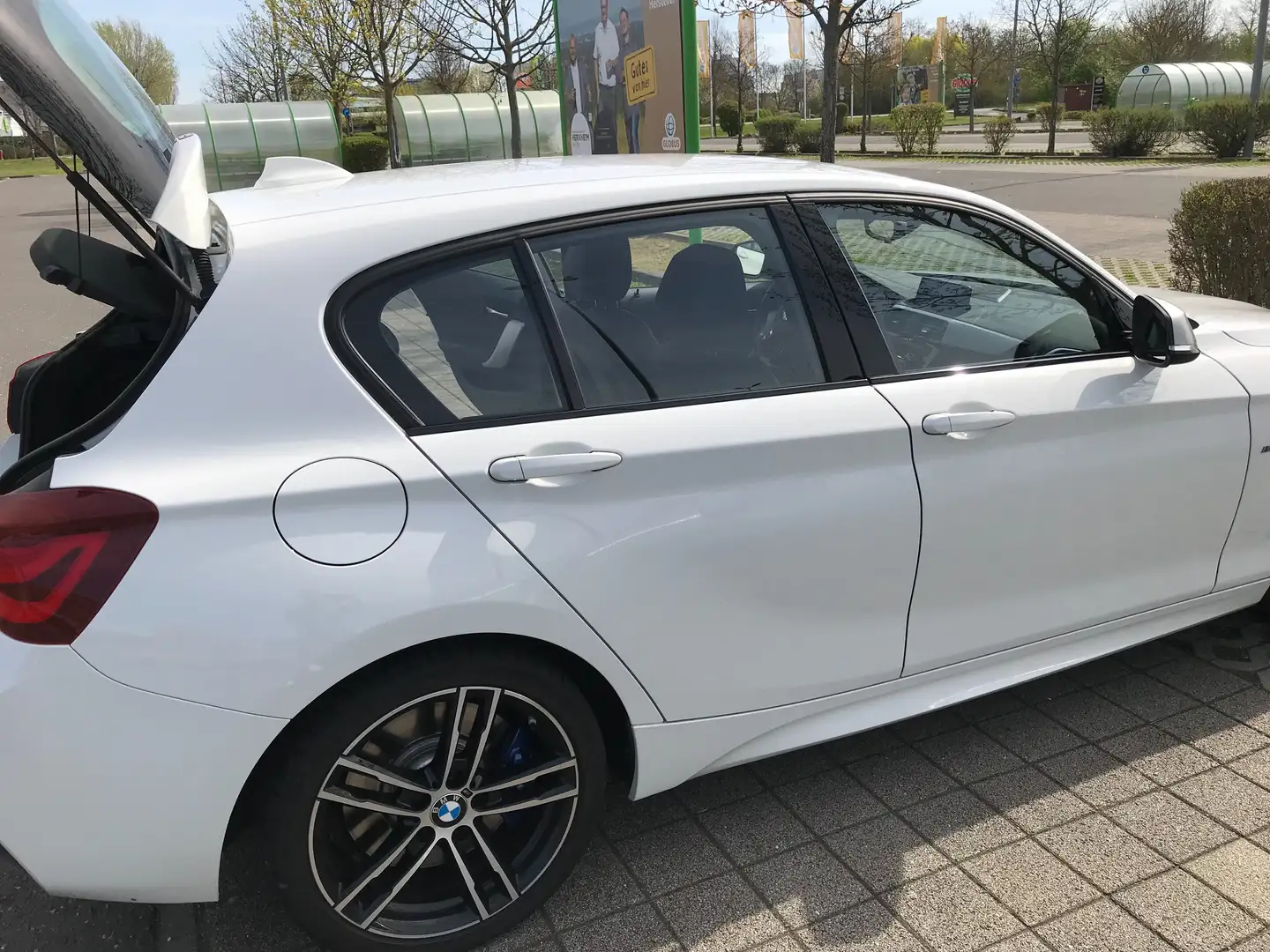BMW 140 M140i Aut. Special Edition Biały - 2