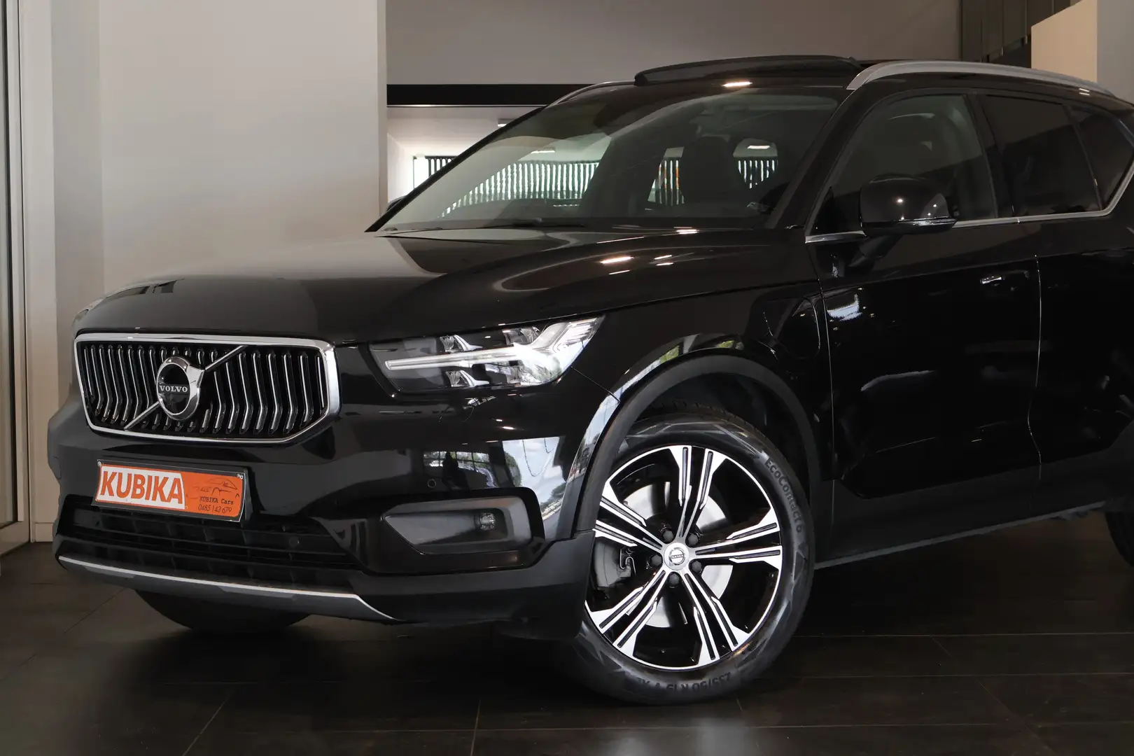 Volvo XC40 T5 Recharge Inscription *BTW* Pano ACC Garantie* Zwart - 2