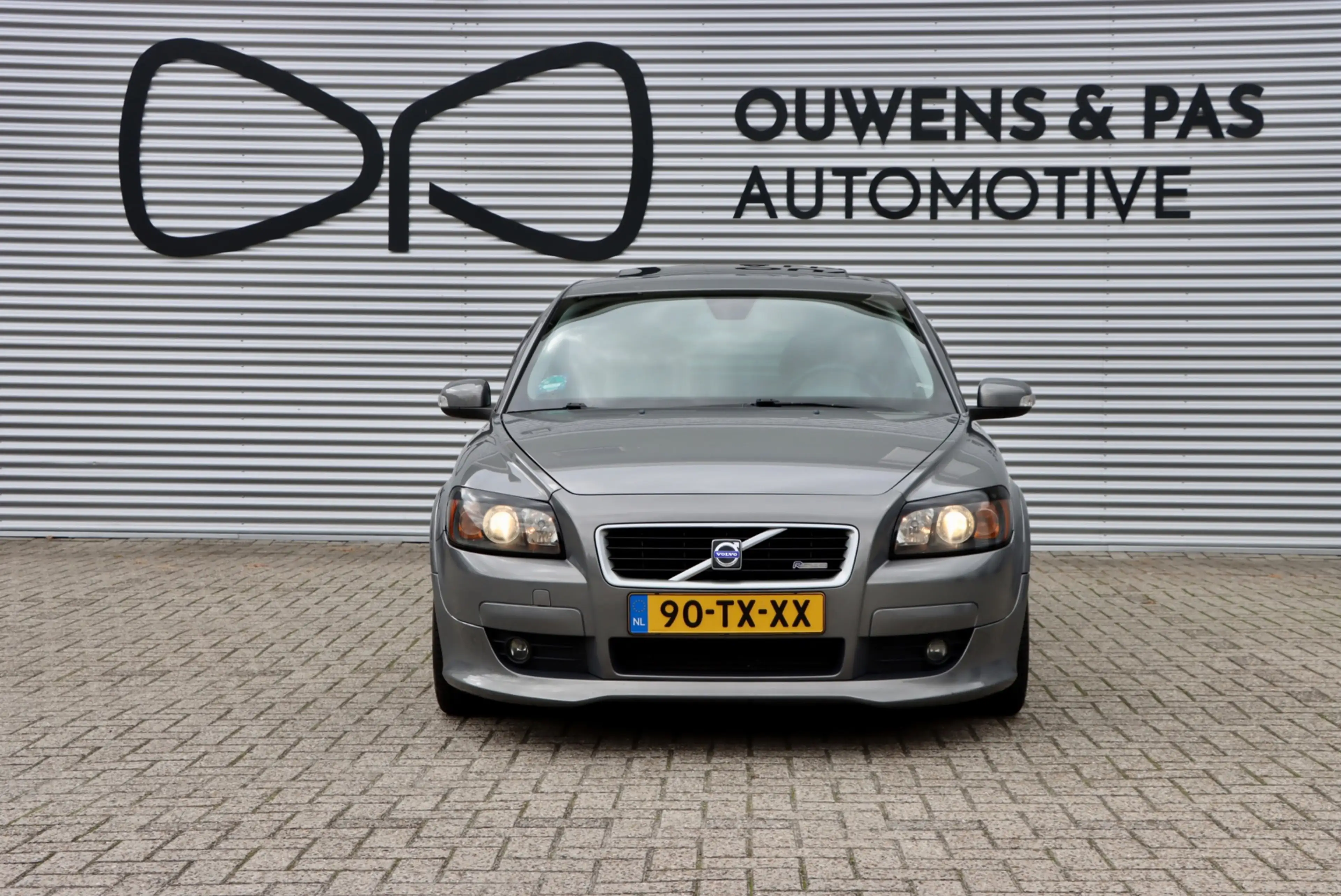 Volvo C30 2.5 T5 Momentum | R Design | Schuifdak | Nieuwe Ko — photo 15