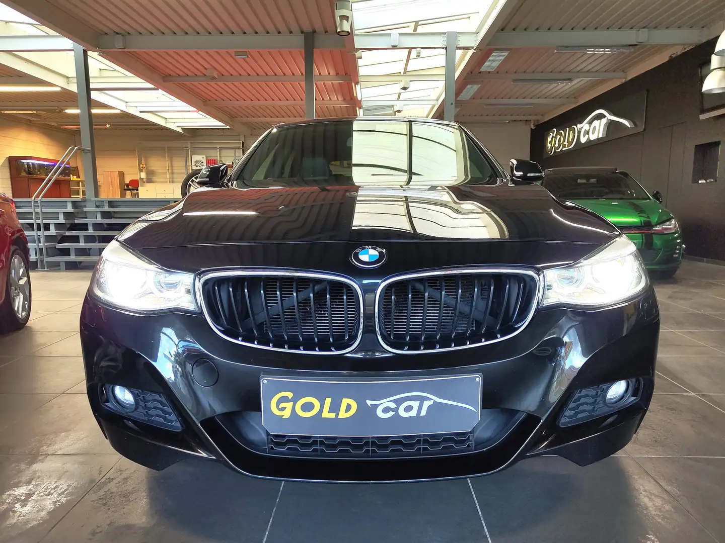 BMW 320 Gran Turismo / GT *PACK M*LED*BI XENON*AMBIANTE* Zwart - 2