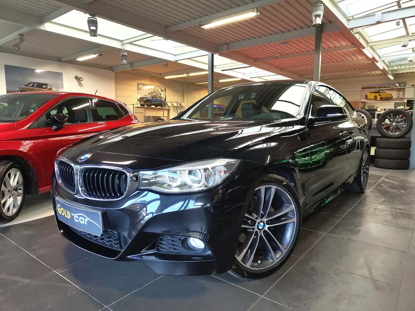 BMW 320 Gran Turismo / GT *PACK M*LED*BI XENON*AMBIANTE* Zwart - 1