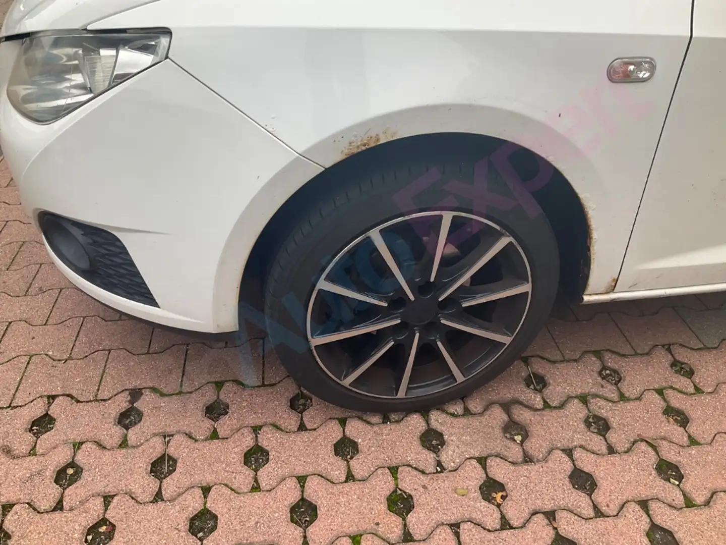 SEAT Ibiza ST 1.2 TSI Sport Style *Audio-Klima-Paket*8-fach* Weiß - 2