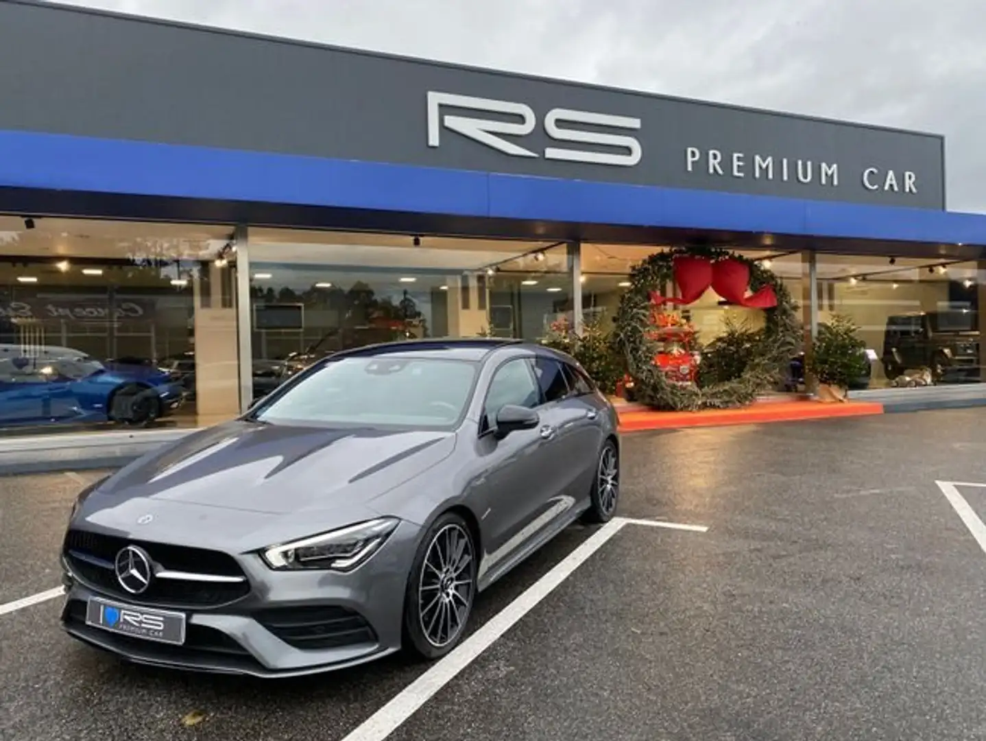 Mercedes-Benz CLA 200 Shooting Brake Gris - 1