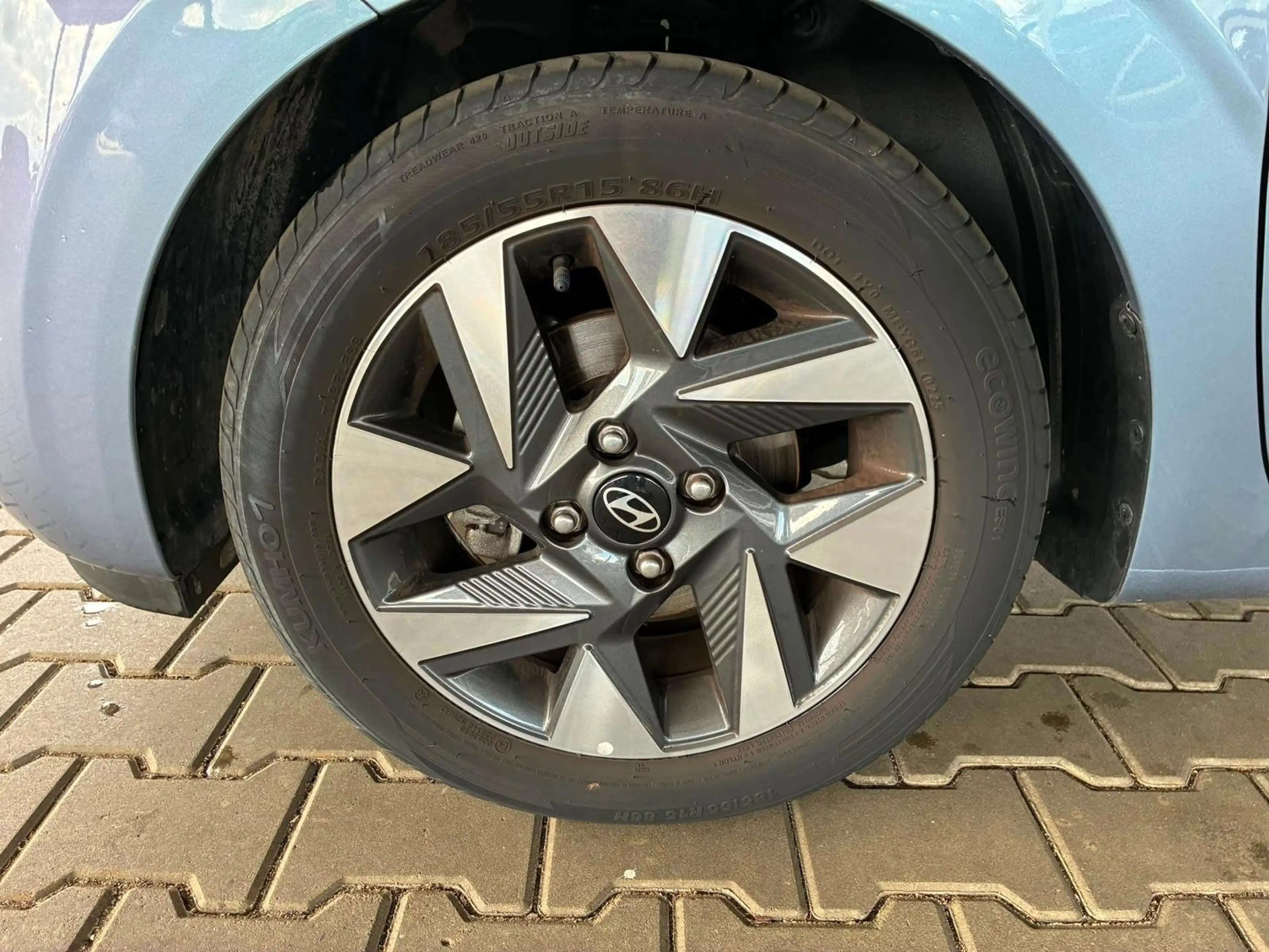 Hyundai i10 MPI 1.0 63PS Comfort / CarPlay / Navi / Kamera / T — photo 11