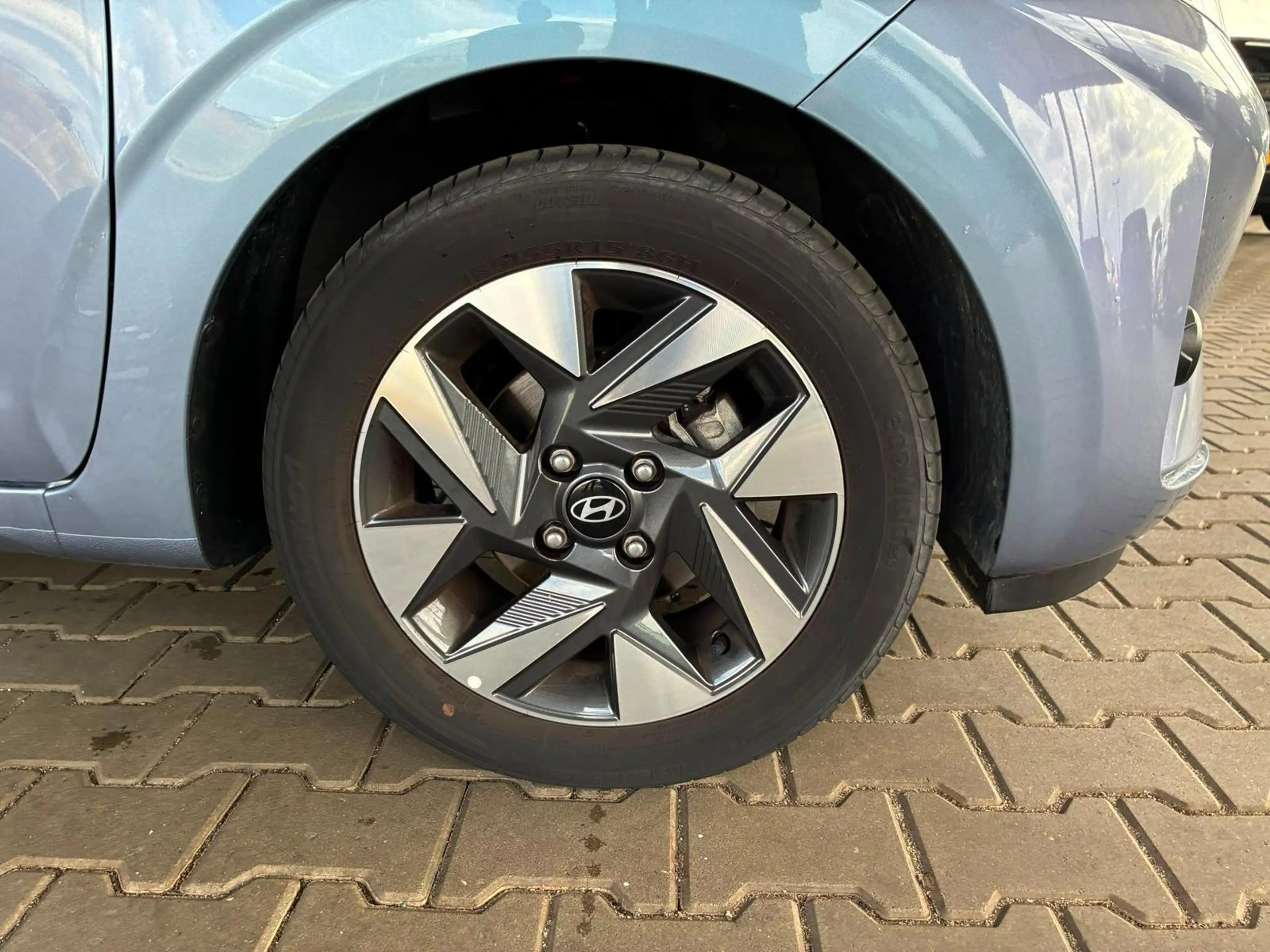 Hyundai i10 MPI 1.0 63PS Comfort / CarPlay / Navi / Kamera / T — photo 10