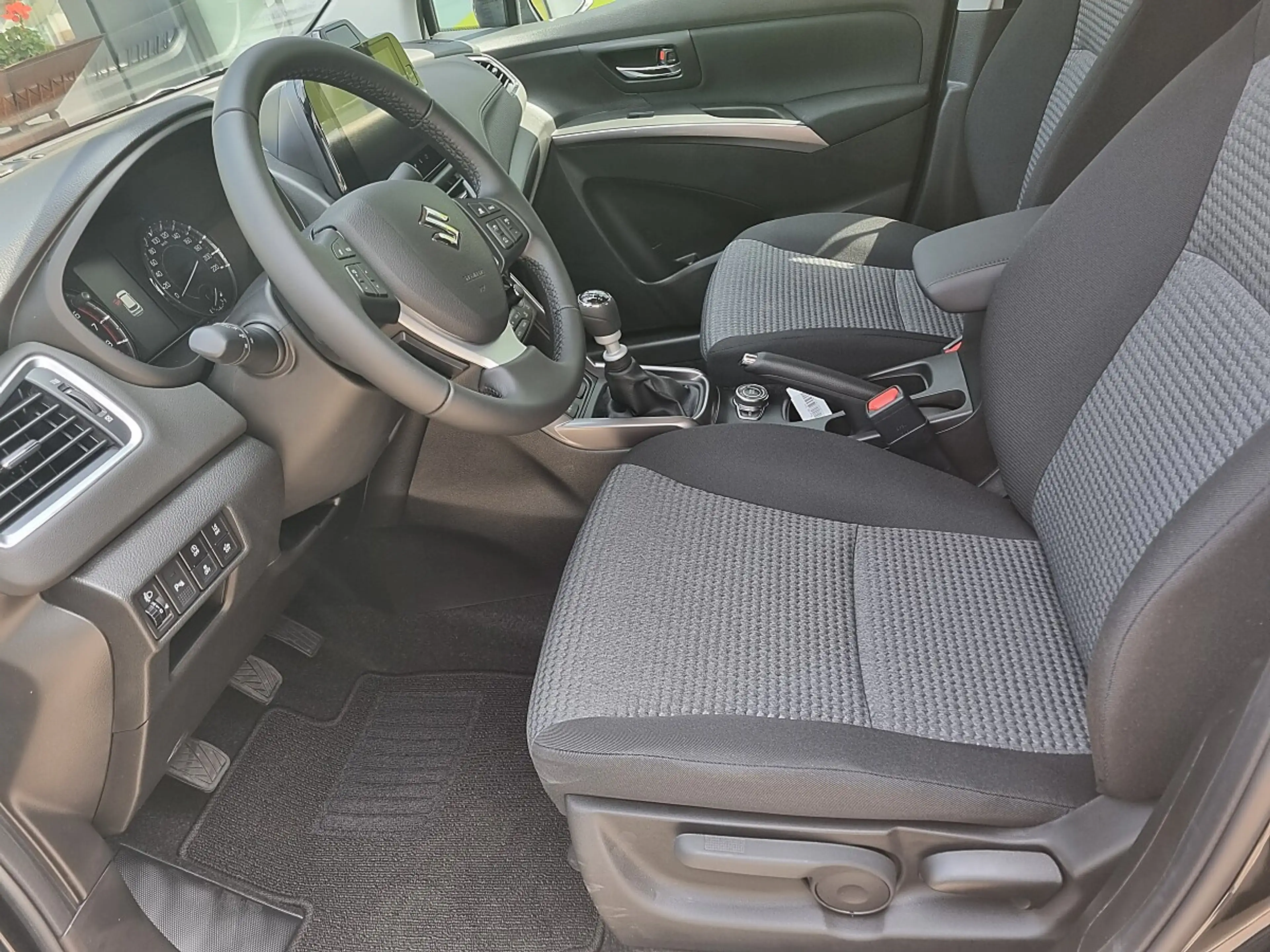 Suzuki S-Cross 1,4 Hybrid ALLGRIP shine — photo 7