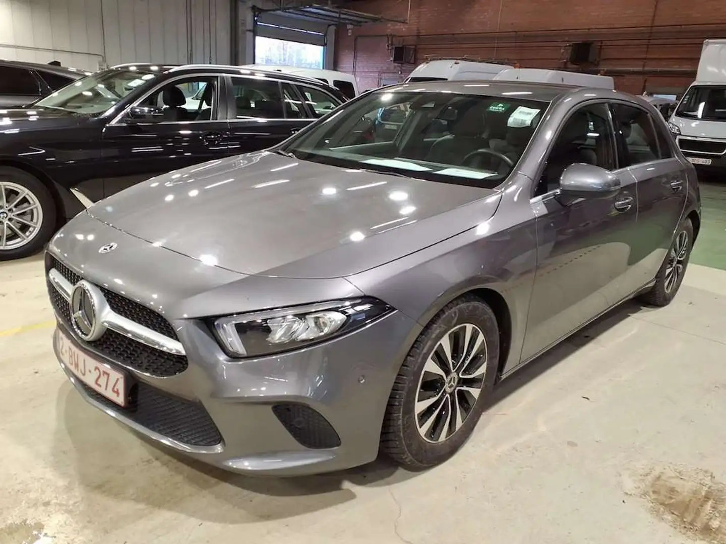 Mercedes-Benz A 180 **WIDESCREEN-CRUISE-CAMERA-PARKTRONIC-NAVI** Gris - 2