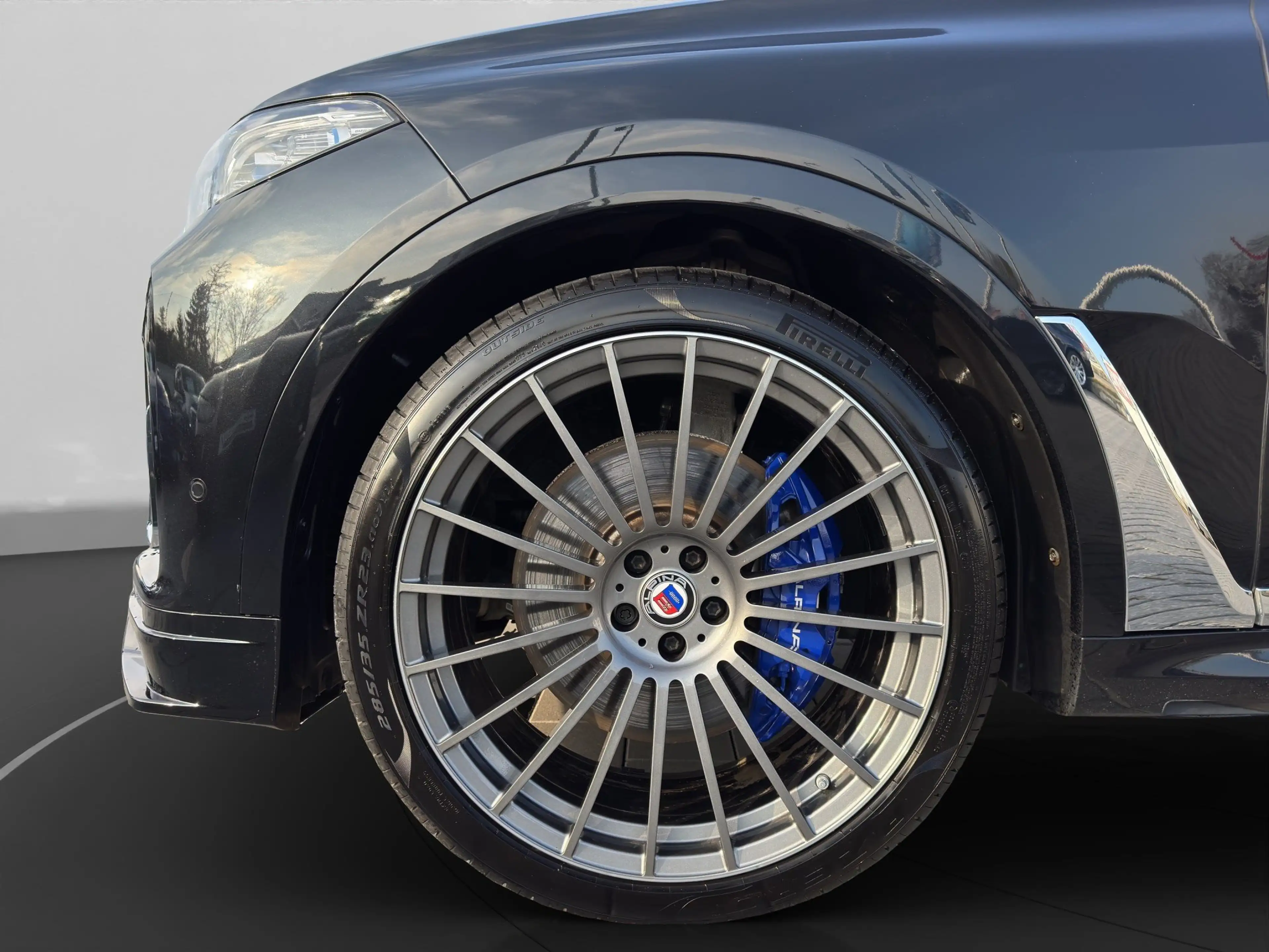 Alpina XB7 Biturbo Panorama Driving+Parkingassist Laser Anhän — photo 10
