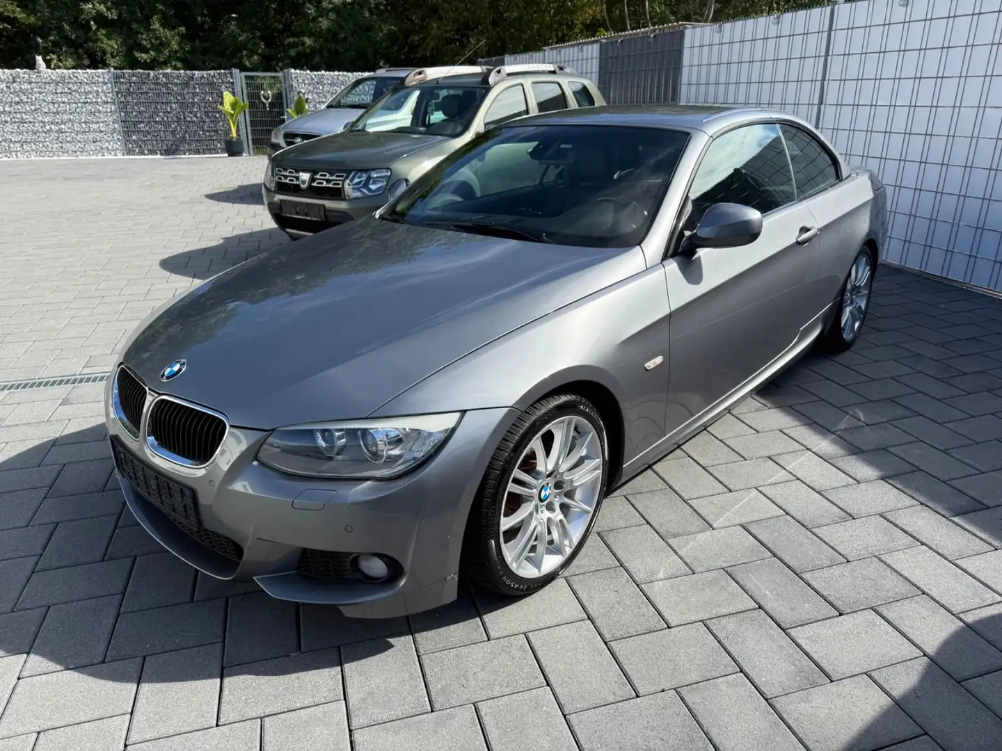 BMW 320 Baureihe 3 Cabrio 320i M Sport Paket Grau - 2
