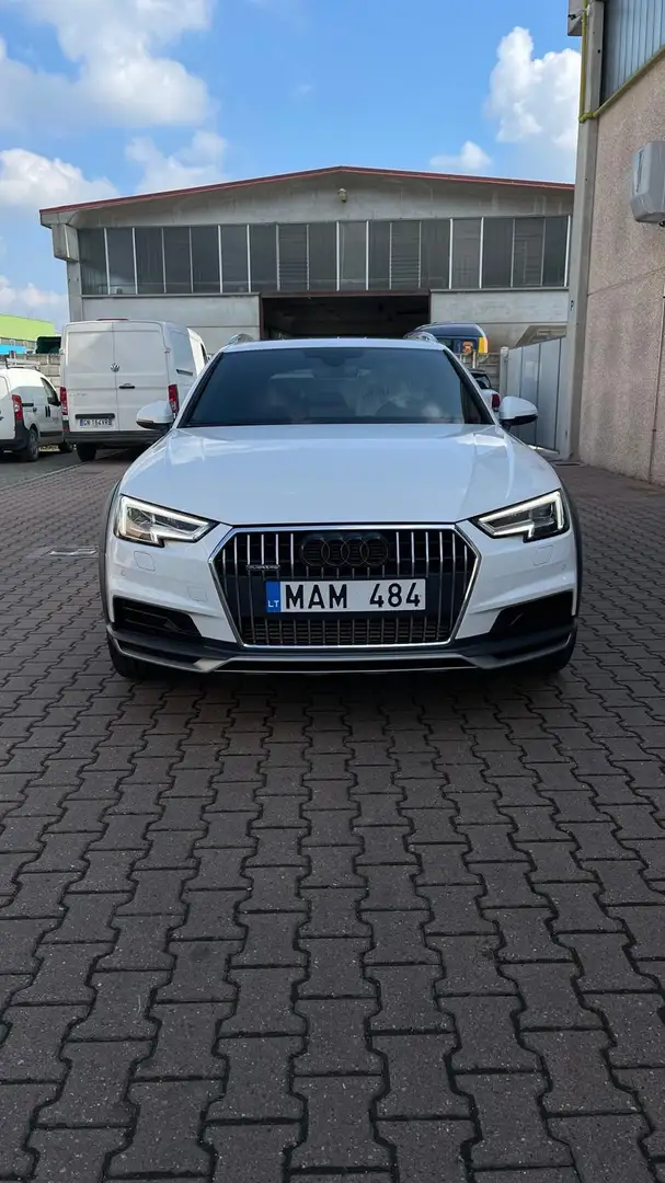 Audi A4 allroad 3.0 V6 tdi Advanced - 1