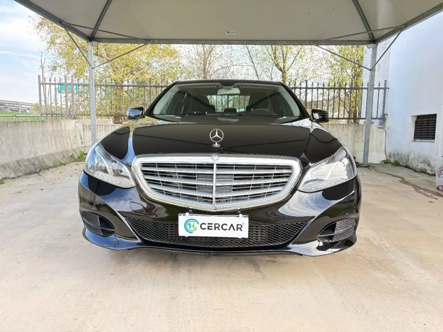 Mercedes-Benz E 200 BlueTEC Automatic CHILOMETRI E MOTORE ORIGINALI Noir - 2