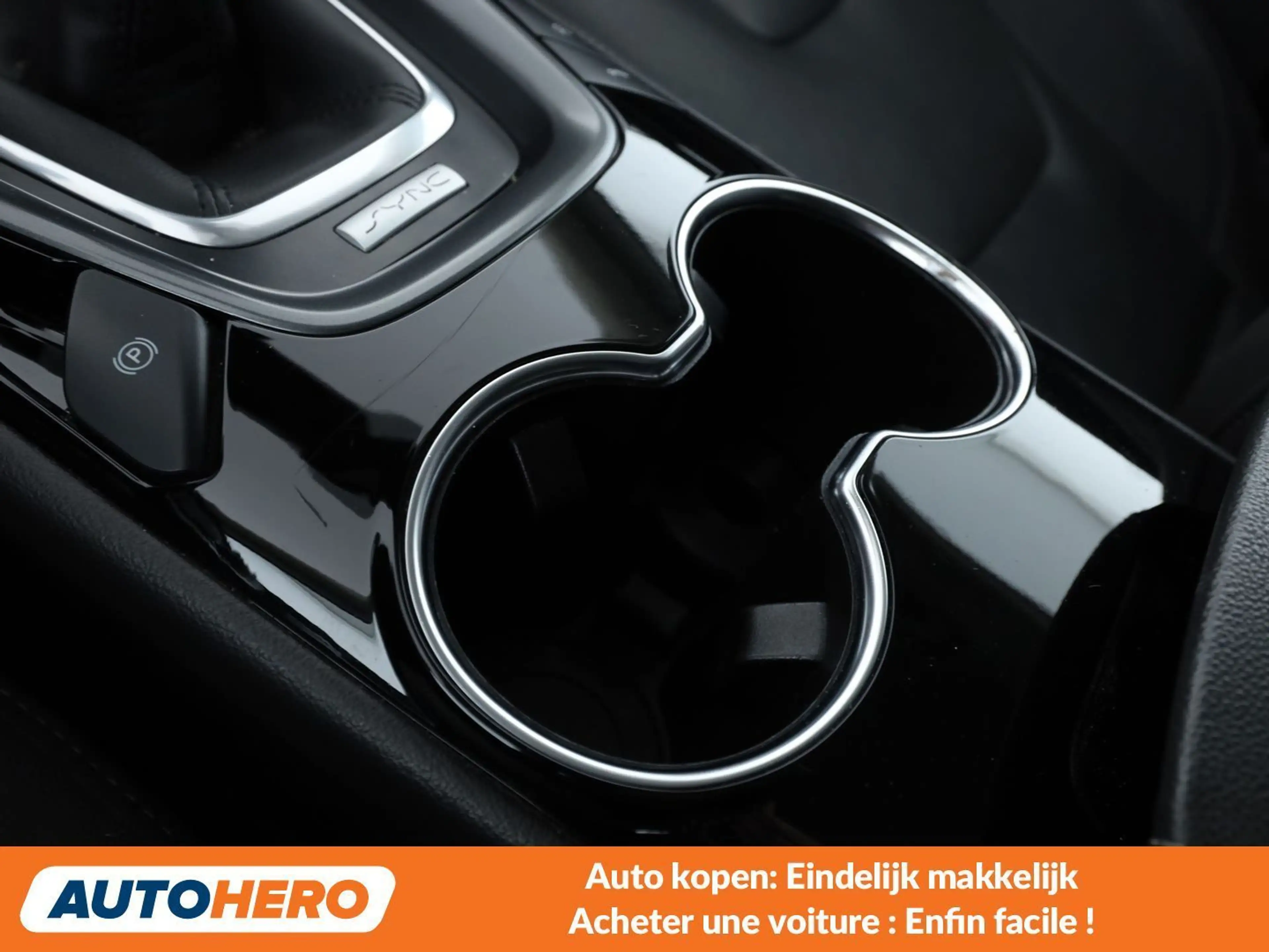 Ford Mondeo 2.0 TDCi Titanium — photo 15